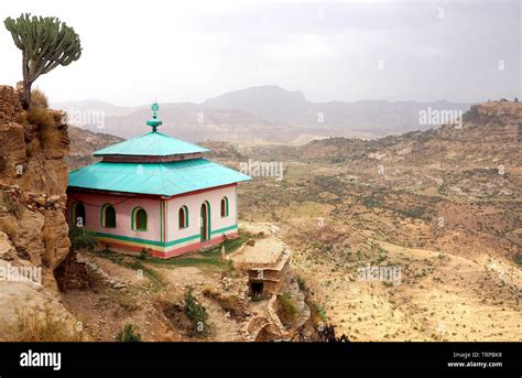   Il Monastero di Debre Damo: Un Tesoro Nascosto della Pittura Etiopica Antica!