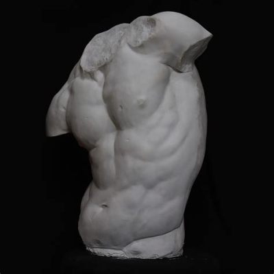  Il Torso di Quattro Braccia una potente raffigurazione del corpo umano e un enigmatico invito alla riflessione!